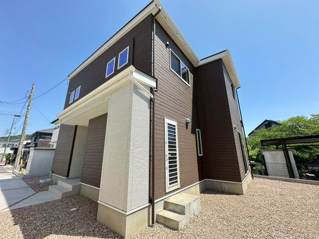 JR「二川駅」自転車5分の築浅中古住宅【豊橋市大岩町】