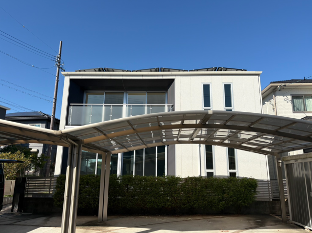 駐車スペース4台！閑静な住宅街での暮らしはいかがでしょうか！（坂崎京ケ峯南）